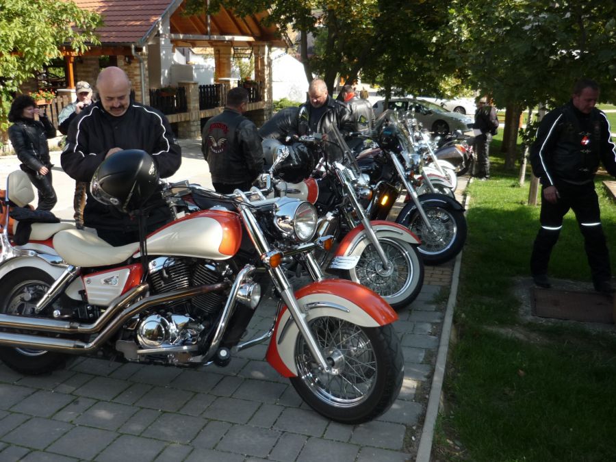 Honda steed 1100